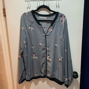Thin & Light zipped flower jacket from Maurices 🌺